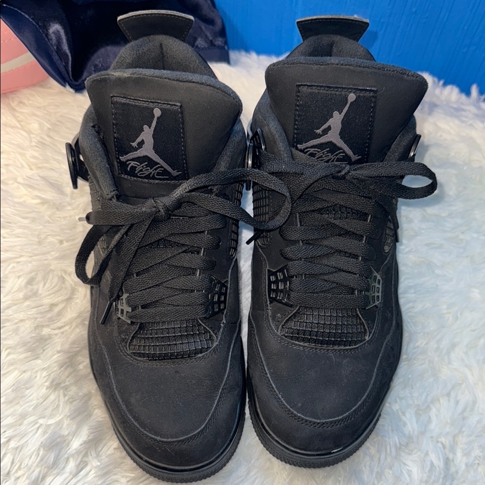 Jordan 4 Black Cat